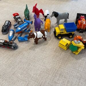 Mix or Match Magnetic/Interchangeable Vehicle and Animal Bundle